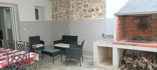 Gîte pour 6 personnes, avec terrasse à Abeilhan