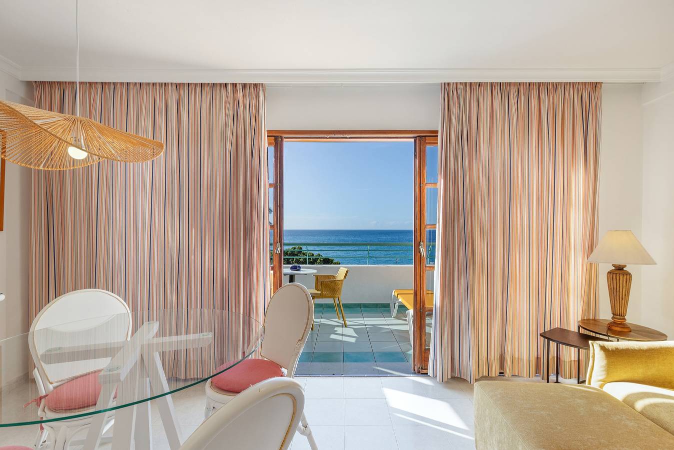 Apartamento entero, Apartamento 'Playa Delphin 205' con vistas al mar, balcón y Wi-Fi in Puerto Naos, Los Llanos de Aridane