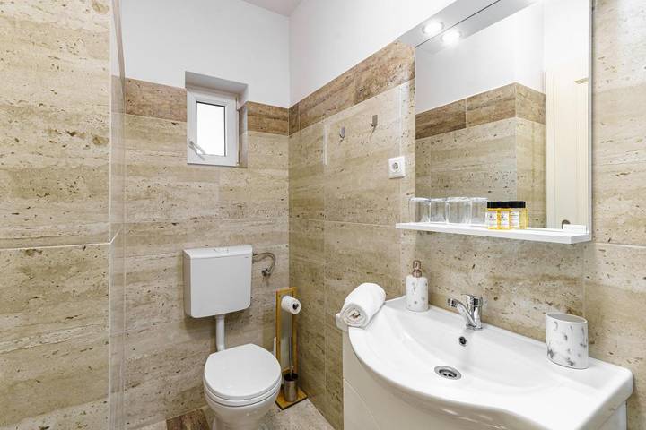 Maison d’hôte pour 2 personnes, avec terrasse et jardin à Vecsés - 4