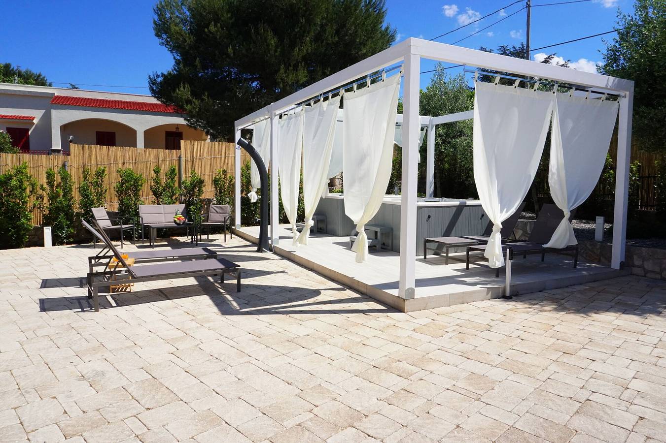 Apartments In Villa Selva, Locorotondo, Puglia - Apartment Selva 1 in Laureto, Salento