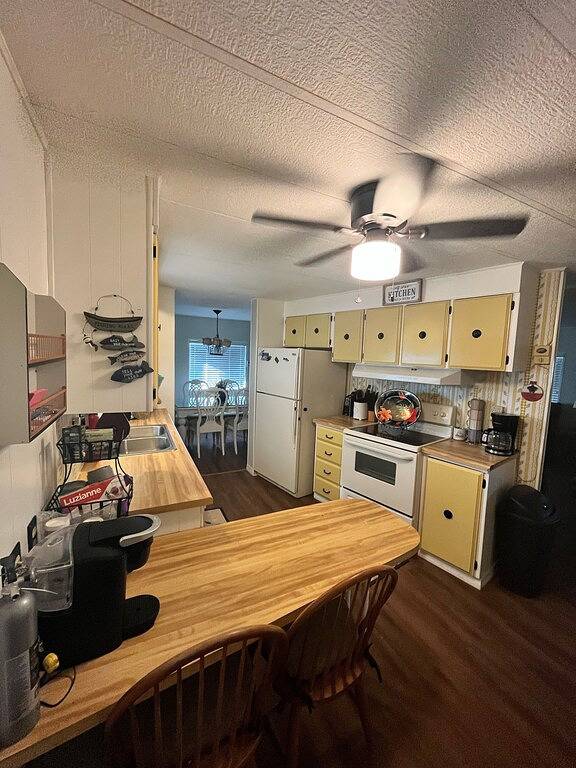 Water Front/ Lake Okeechobee Access in Buckhead Ridge in Lake Okeechobee