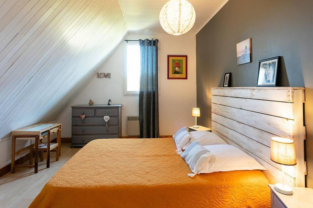 Maison Périgourdine avec Piscine Privée et Wifi in Saint-Cybranet, Périgord Noir