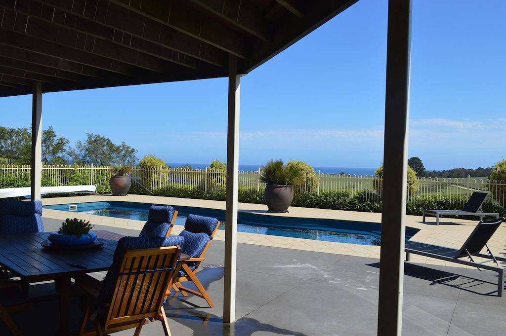 Ganze Wohnung, Resort Style Apartment (Erdgeschoss) - Pool & More. Haustiere willkommen. in Lakes Entrance, East Gippsland Shire