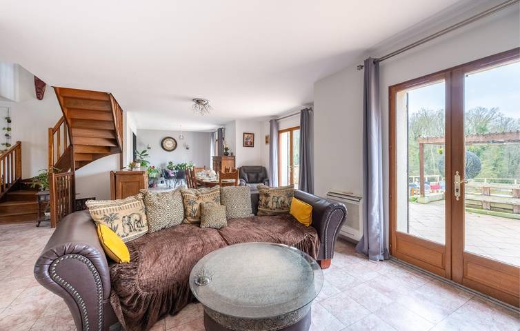 Appartement moderne avec WiFi, piscine et garage in Le Vaumain, Oise