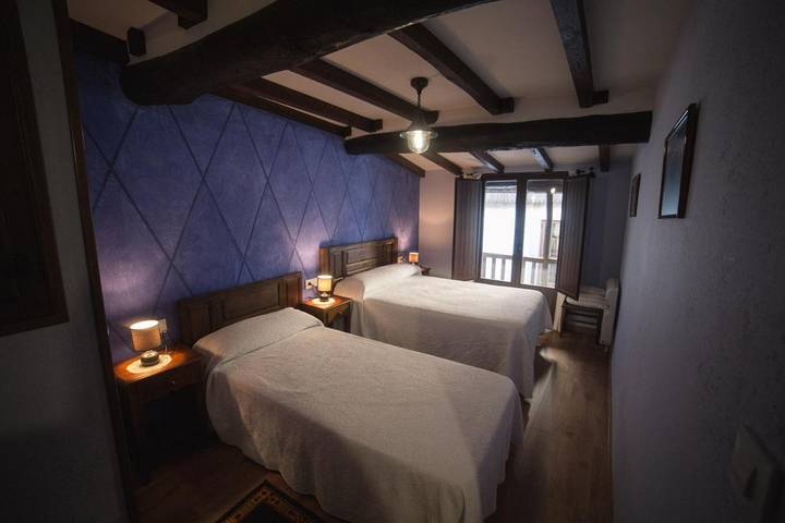 Casa rural para 6 personas, con balcón en Candelario - 3