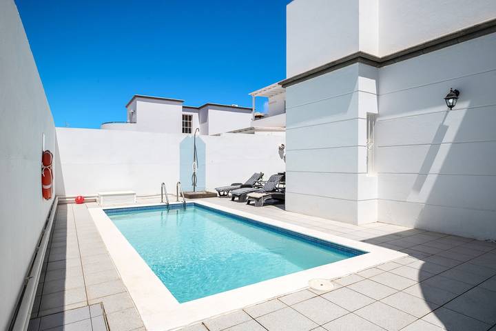Villa pour 6 personnes, avec jardin, adapté aux familles à Puerto del Carmen