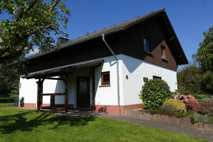Ferienwohnung für 3 Personen, mit Terrasse und Garten im Westerwald - 2