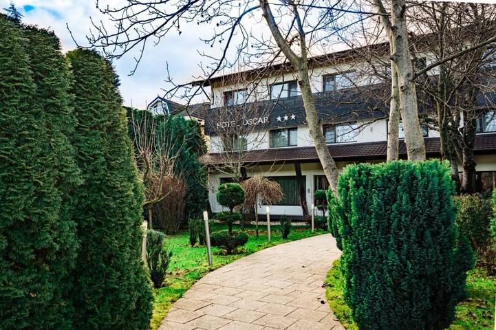 Gîte pour 2 personnes, avec terrasse dans Câmpina - 4