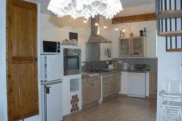 Gîte pour 6 personnes, avec balcon à Mane