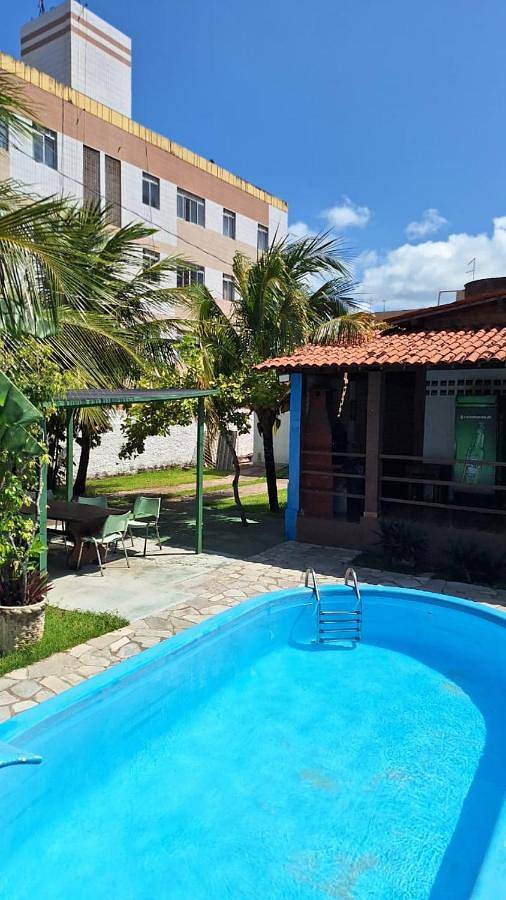 Casas e apartamentos de temporada para 11 pessoas, com terraço e piscina, com animais de estimação em Camboinha