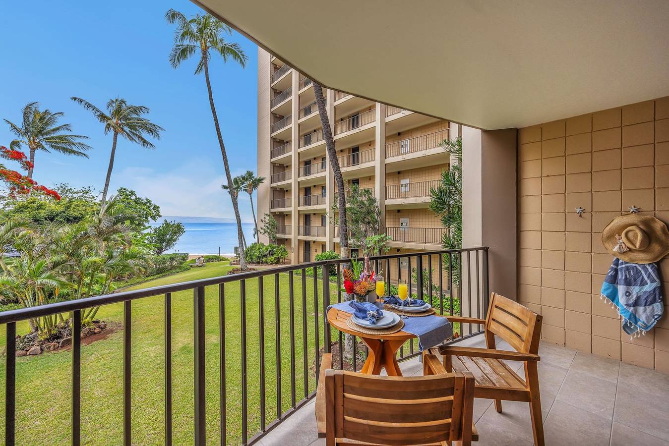 Geheel appartement, Remodeled Luxe Beachfront Escape: Ocean Views & Ac in Kahana, Napili-Honokowai