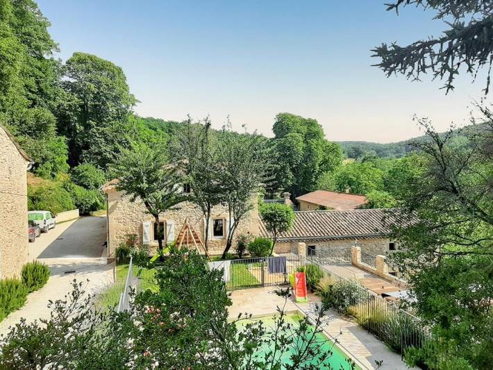 Location de vacances pour 10 personnes, avec piscine et jardin à Divajeu - 4