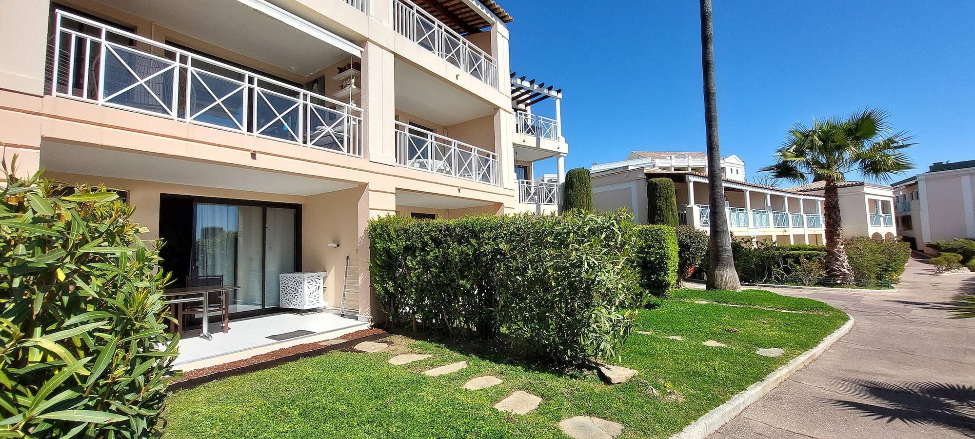 Hel lägenhet, Vacation Apartment Cezanne in Croix-des-Gardes in Cannes, Medelhavskusten (Frankrike)
