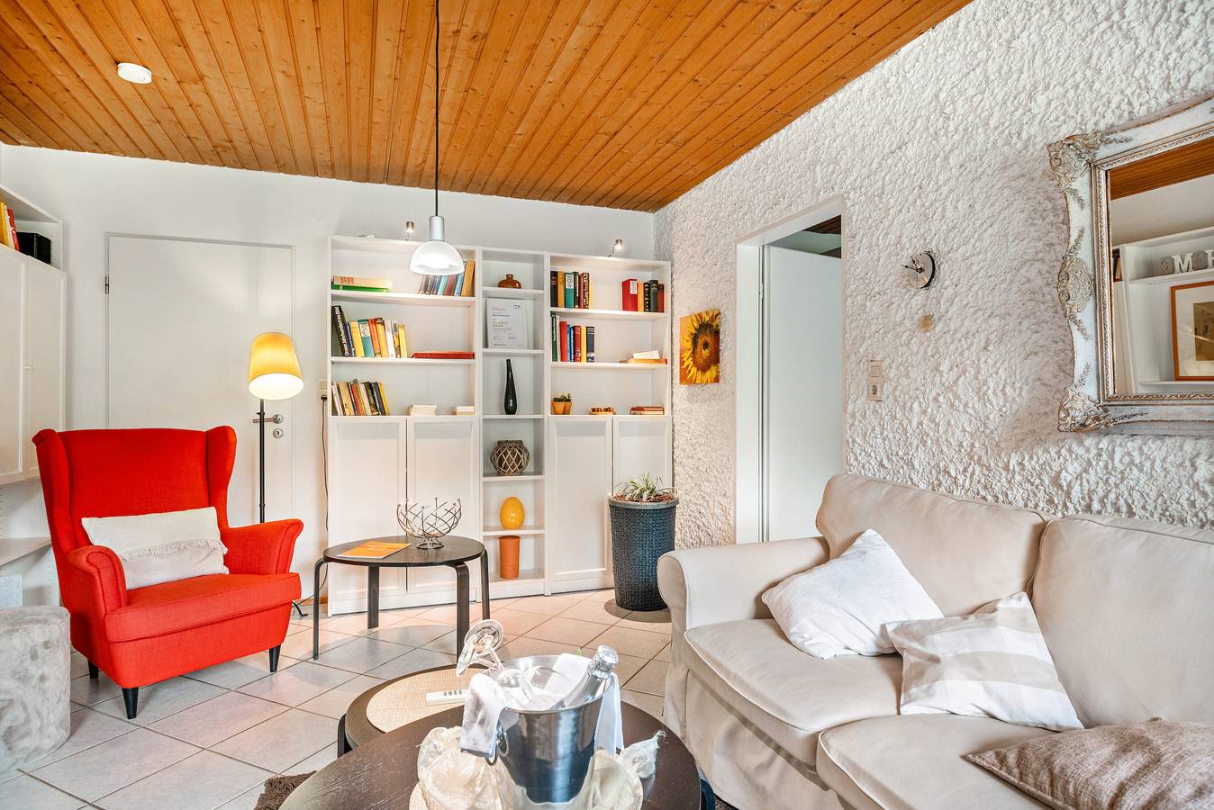 Ganze Wohnung, Apartment 'Sonnenschein' mit Bergblick, Gemeinschaftsterrasse und Wlan in Wiltingen, Landkreis Trier-Saarburg