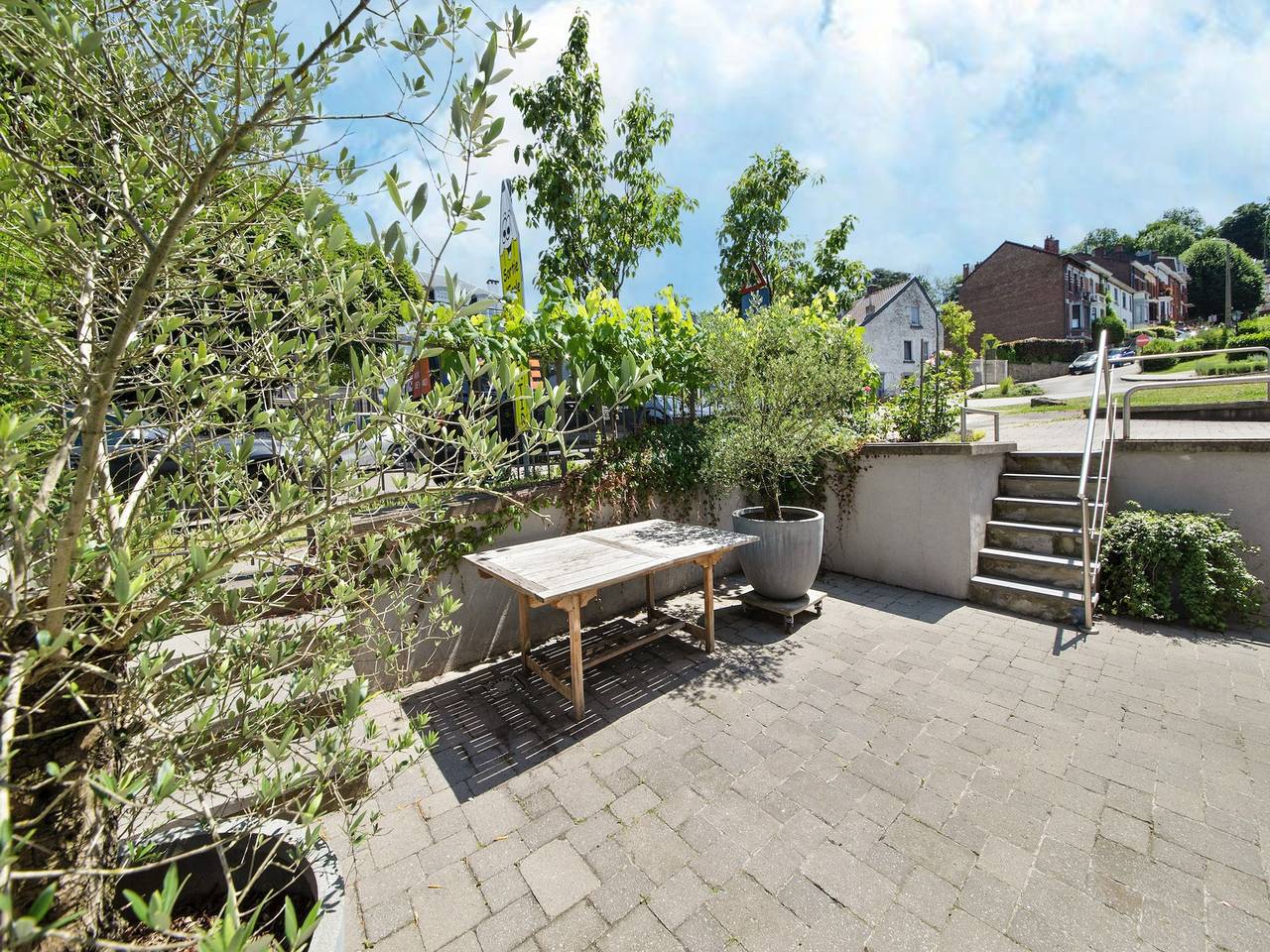 Charming Holiday Home with Veranda, Terrace,Garden Furniture in Tilff, Esneux