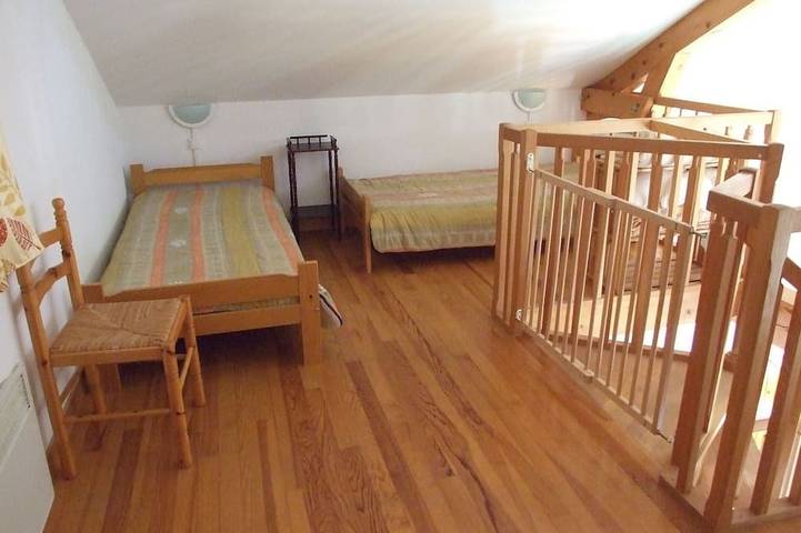 Location de vacances pour 4 personnes, avec jardin et terrasse, animaux acceptés dans Lac de Naussac - 2