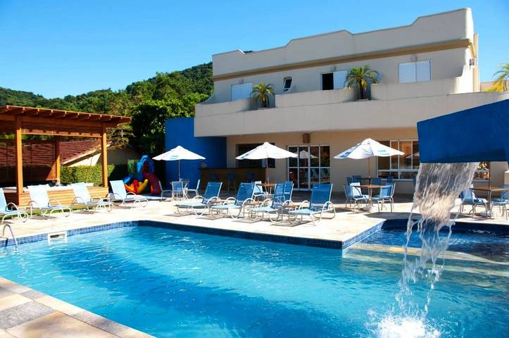 Pousadas para 4 pessoas, com jacuzzi e jardim e ainda piscina em Maresias