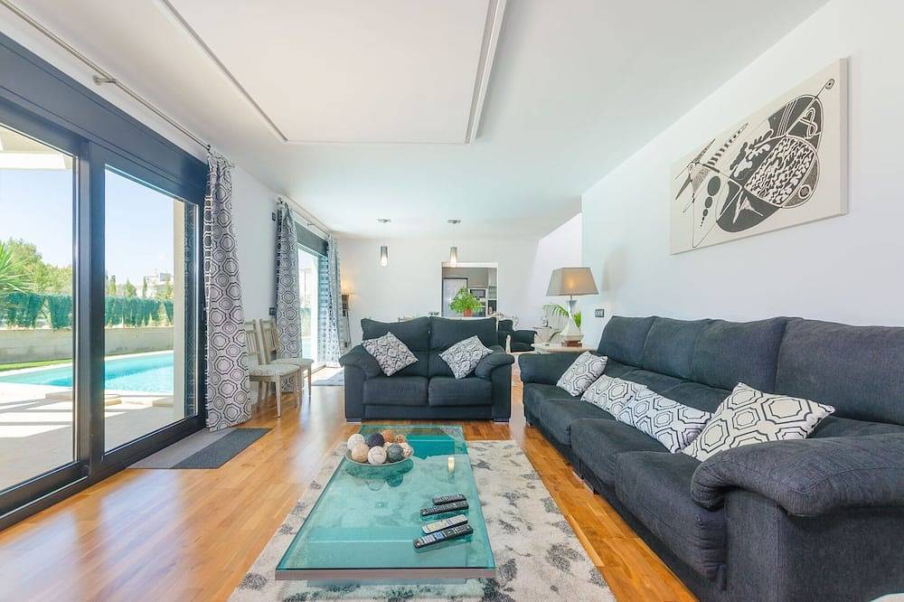 La Primera - Villa Con Piscina Privada En Sa Torre in Sa Torre, Lluchmayor