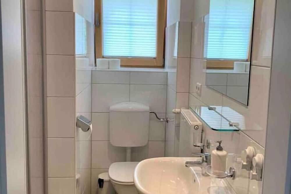 Ganze Wohnung, Sonnige, ruhige Wohnung in Innsbruck am Stadtrand! in Arzl, Innsbruck