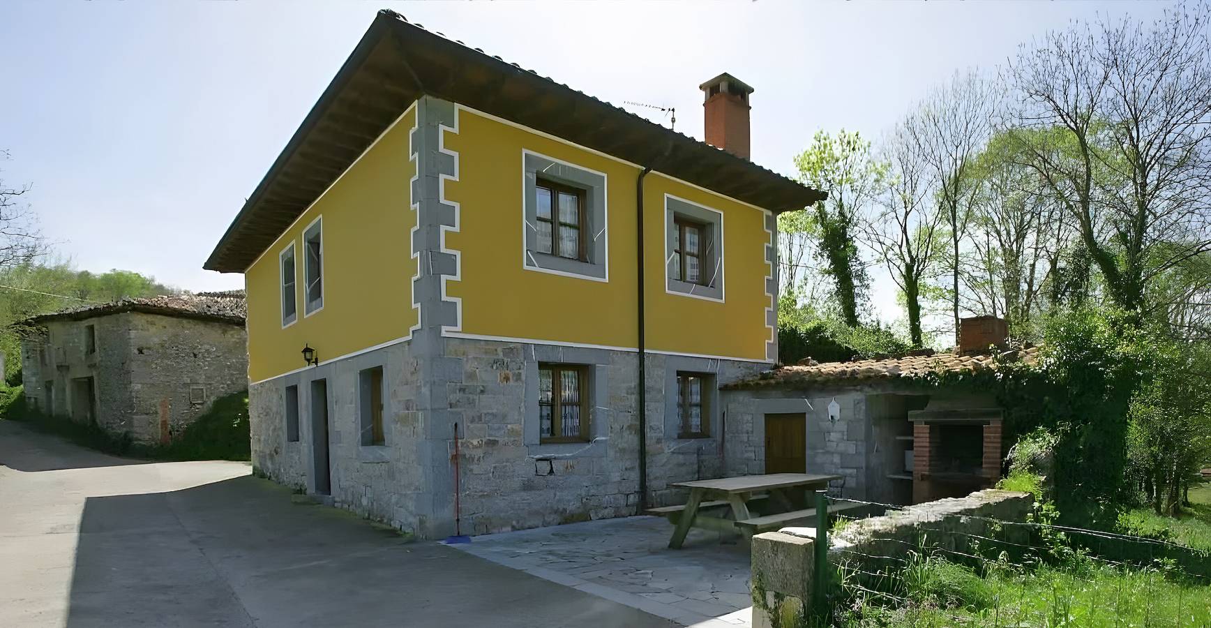 Casa Rural 'Collado Santo Tomás' Komplett in Parres, Costa Verde (Spanien)