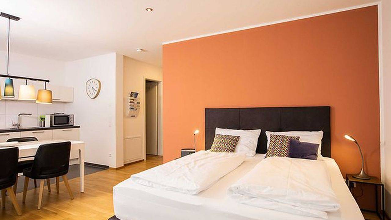 Ganze Ferienwohnung, Ferienwohnung für 2 Personen (45 m²) in Friedrichshafen in Friedrichshafen, Obersee (Bodensee)