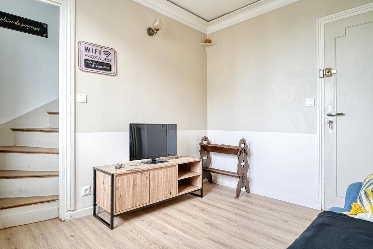 Appartement entier, One-Bedroom Apartment in Villiers-le-Bel, Val-d'Oise