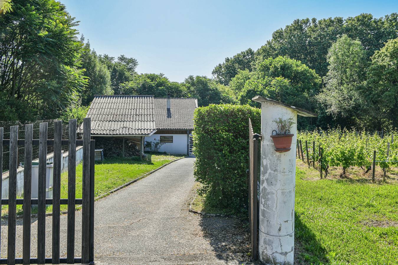 Spacious House with Garden & Gym – Porte de Savoie in Les Marches, Chambéry region