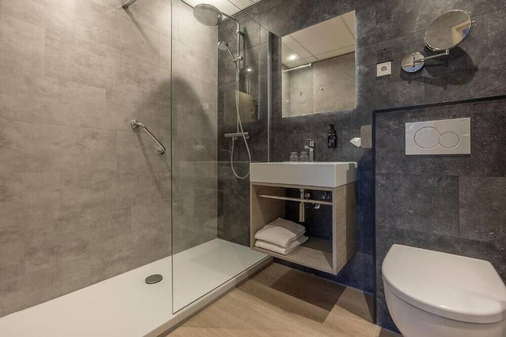 Always a Great Idea To Unwind! Indoor Pool, Free Parking, Close to Africa Museum in Betuwe