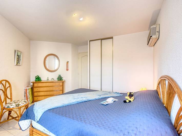Gîte pour 5 personnes, avec balcon dans Plage du Port Fréjus - 3