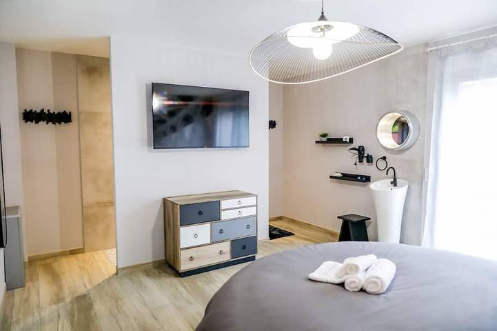 Villa pour 2 personnes, avec jardin et jacuzzi ainsi que sauna et terrasse en Bretagne - 4