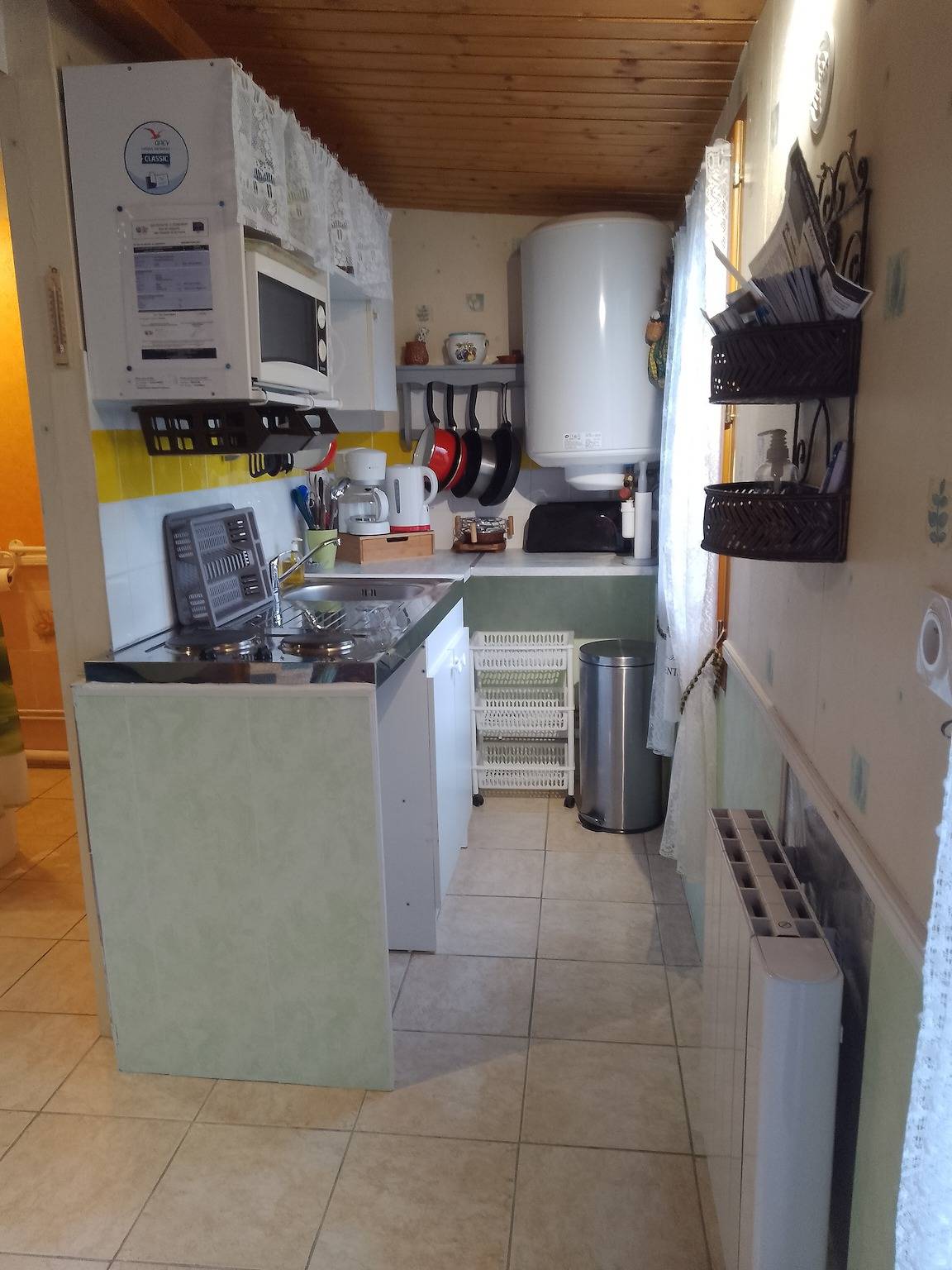Holiday Home 'Entre Plages À 2kms Et Forêt' with Private Terrace, Shared Garden & Wi-Fi in Saint-Jean-de-Monts, Βαντέ