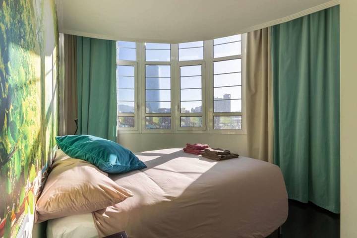 Ferienwohnung für 6 Personen, mit Balkon und Terrasse sowie Garten und Seeblick in Bilbao - 4