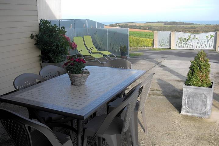Gîte pour 6 personnes, avec terrasse
