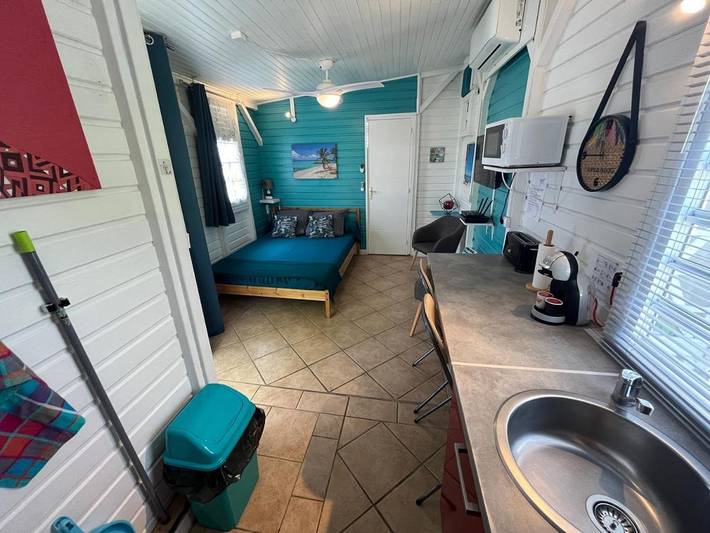 Gîte pour 2 personnes, avec vue ainsi que piscine et jardin à Sainte-Marie - 2