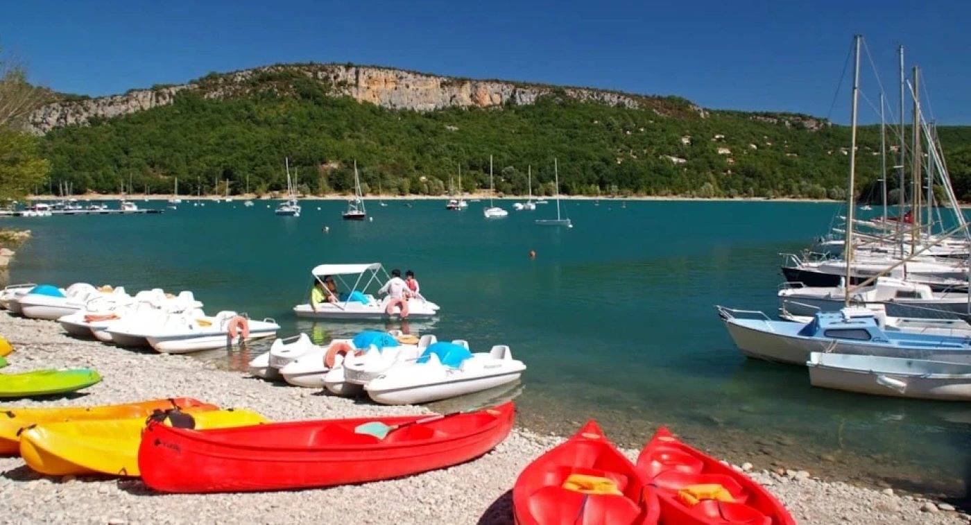 Zecamping 3* animé piscine mobil-home Tv Lv clim 27m2 8 pers in Moustiers-Sainte-Marie, Parc naturel régional du Verdon