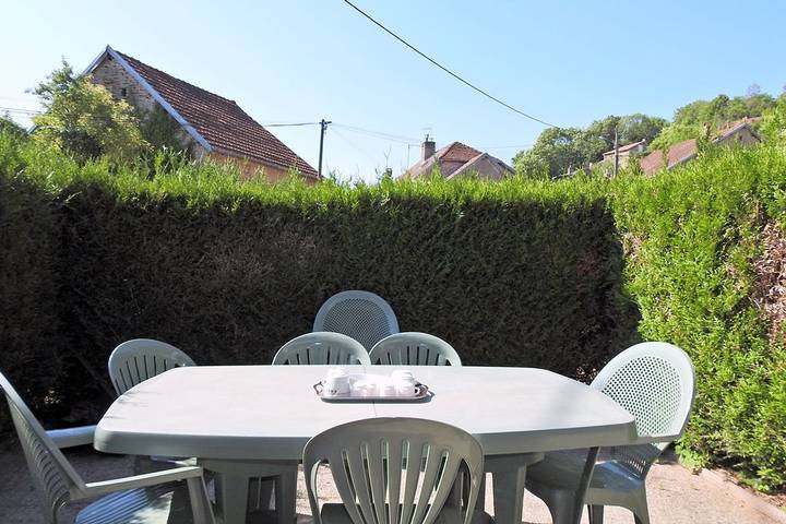 Gîte pour 6 personnes, avec jardin à Langres - 2