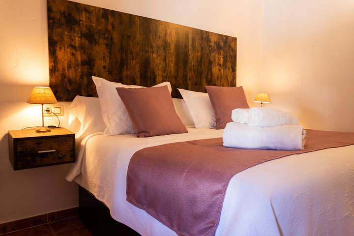 Apartamento entero, Casa rural Cabañas, con bañera de hidromasaje y estilo rural in Quesada, Parque natural de las Sierras de Cazorla y Segura