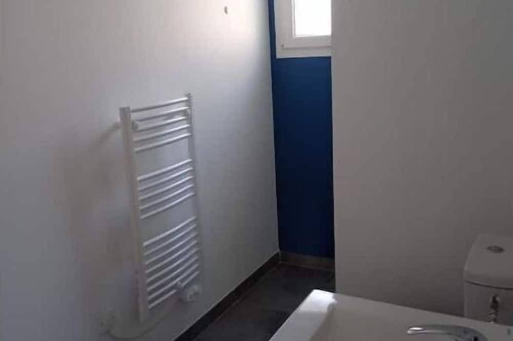 Appartement entier, Le Gîte La Maison De Papou Le Tilleul. in Nans-les-Pins, Région de Brignoles