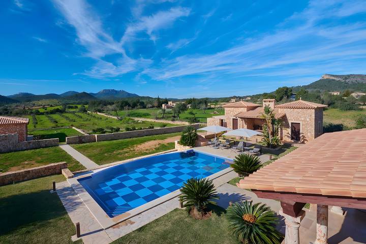 Finca 'Sant Salvador' mit Bergblick, Wi-Fi und Klimaanlage in Manacor, Mallorca Osten