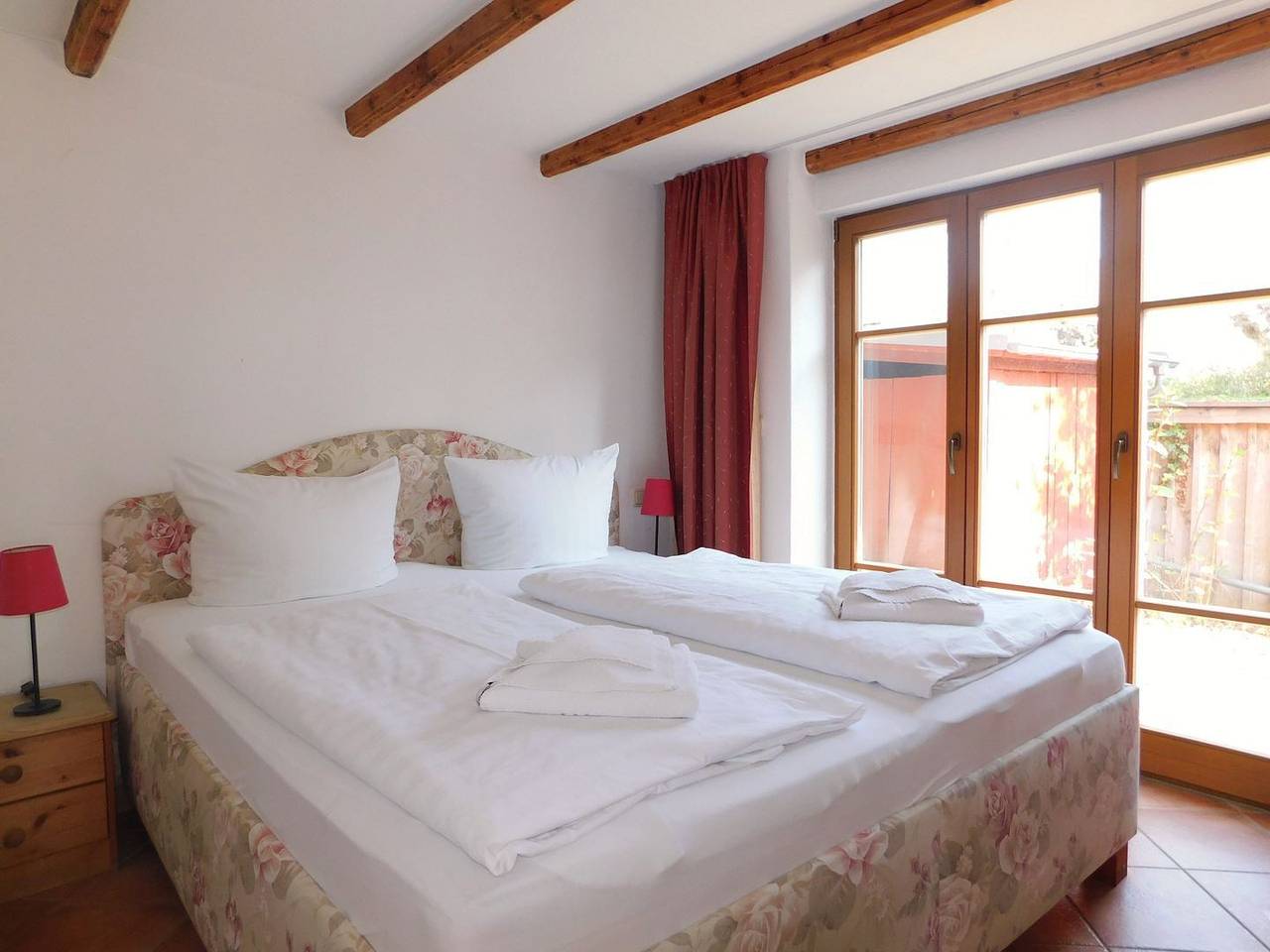 Ganze Wohnung, Ferienwohnung "Altes Kapitänshaus 4" - ca.30 m² für 2 Personen mit Terrasse in Ahrenshoop, Fischland