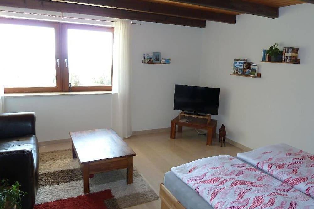 Ganze Wohnung, Gemütliche Ferienwohnung mit zwei Schlafzimmer und Terrasse in Zenting, Ostbayern