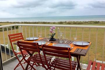 Gîte pour 4 personnes, avec balcon à Carolles
