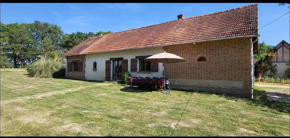 Location de vacances pour 11 personnes, avec jardin ainsi que vue et piscine, animaux acceptés à Nouan-le-Fuzelier - 3