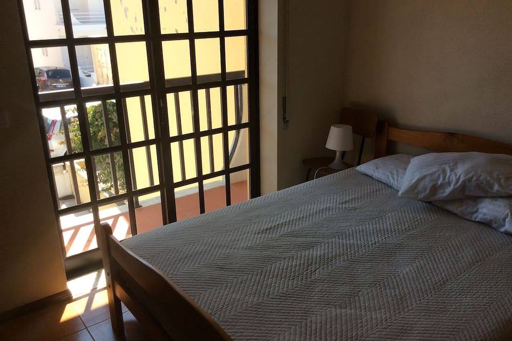 Ganze Wohnung, Komfortable Maisonette-Wohnung 7 Gehminuten vom Strand entfernt. in Praia da Tocha, Tocha