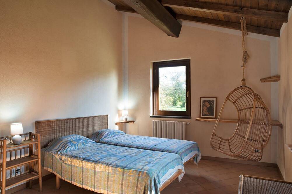 Secular forest, swimming in the pool and various activities, the essence of Palo in Canale Monterano, Lake Bracciano