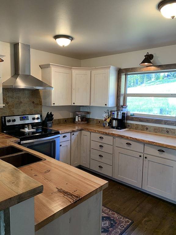 Lake House in Georgetown in Granite County