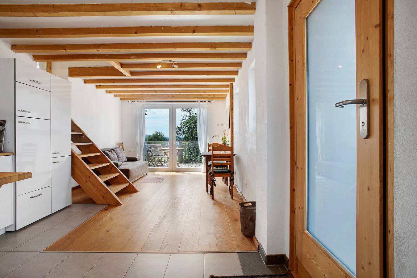 Ganze Wohnung, 'Kleine Wohnung' mit großem Südbalkon in Deggenhausertal, Region Bodensee-Oberschwaben