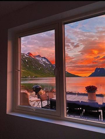 Chambre d’hôte pour 2 personnes, avec terrasse ainsi que vue et vue sur le lac dans Tromsø