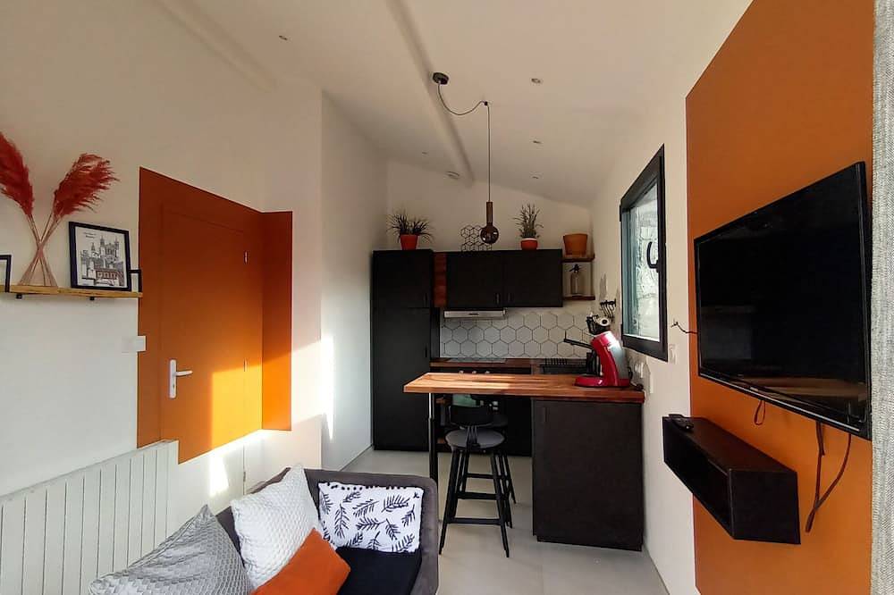 Charming maisonette near Lyon, Groupama Stadium, Eurexpo, T Exupéry airport in Genas, Lyon et ses environs