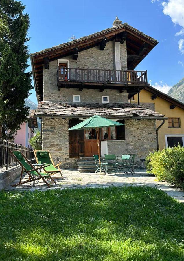 Gîte pour 6 personnes, avec jardin et vue à Cogne - 2